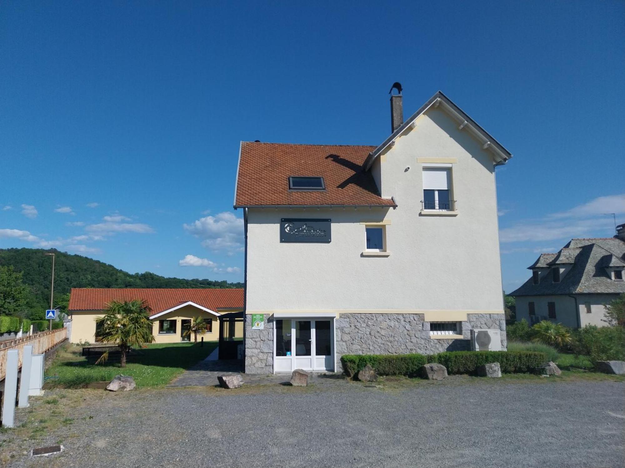 Logis Hotel Restaurant Cruzel Maurs Exterior photo